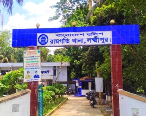 রাতে প্রেমিকের সঙ্গে বের হন প্রবাসীর স্ত্রী, সকালে মিলল মরদেহ